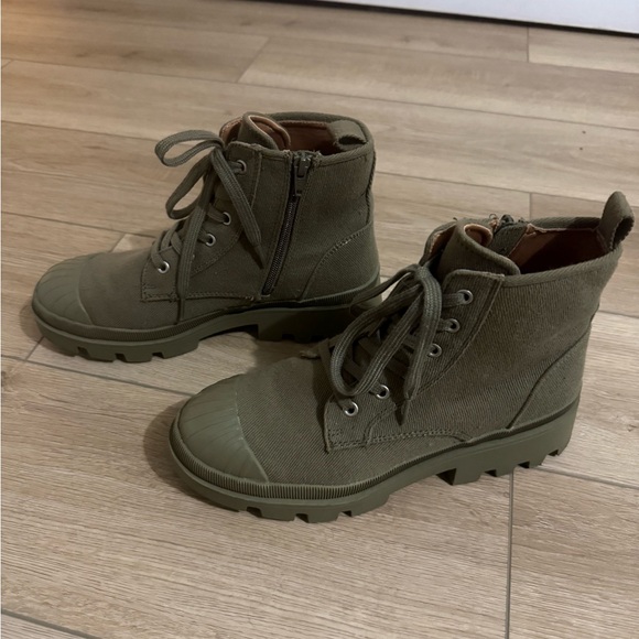 Olive Green Combat Boots - Picture 3 of 5